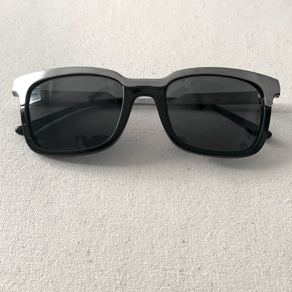 Stella McCartney SM 4041 2055/87 Gunmetal Black Women’s Sunglasses 50-20-140